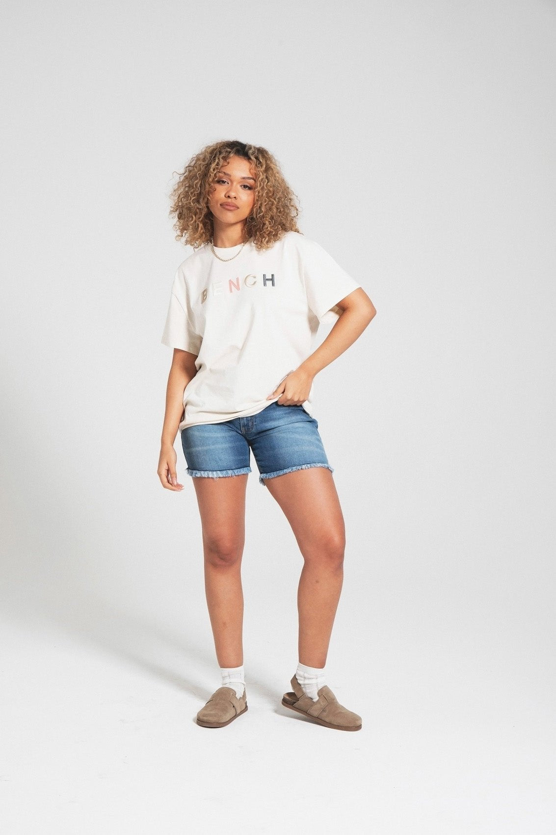 Womens ‘AOMIE’ SS T-Shirt – CHALK